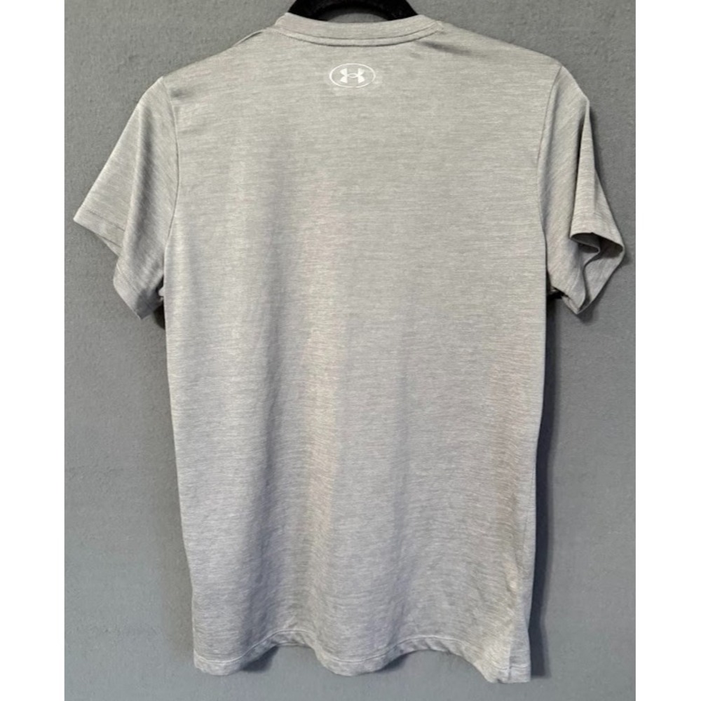 Under Armour T Shirt HeatGear Women‎ Medium Gray V Neck Loose Fit Short Sleeve - Picture 2 of 14